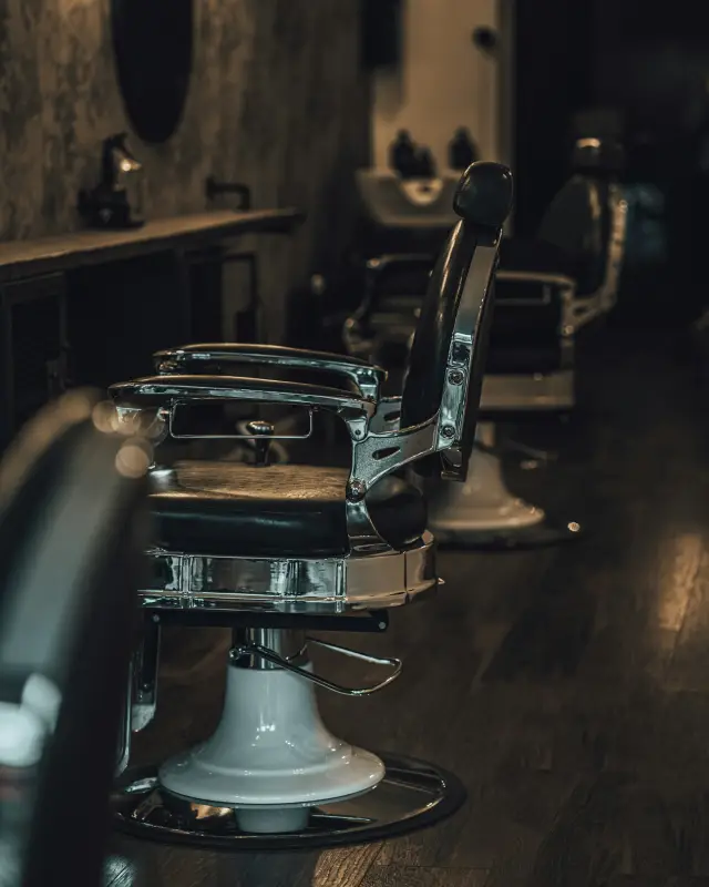 Κλασικές καρέκλες barber