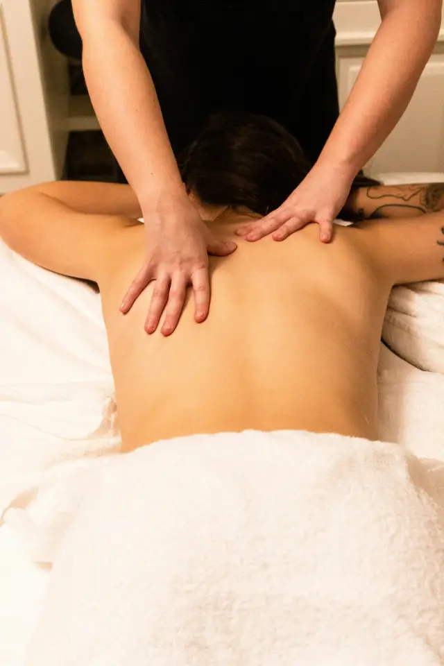 Χαλαρωτικό massage πλάτης
